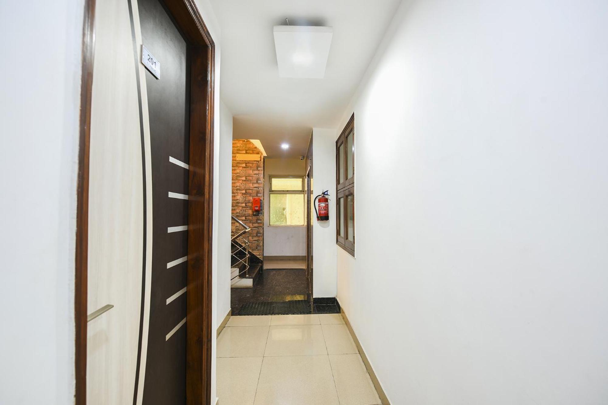 Fabhotel The Royal Residency New Delhi